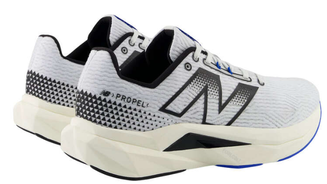 New Balance FuelCell Propel V5 Mens Running Shoes