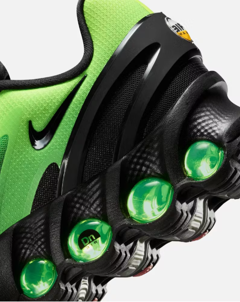 Air Max DN8 "Green Strike"